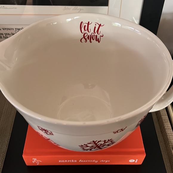 The Bake Shop Let it snow batter bowl - Picture 2 of 3